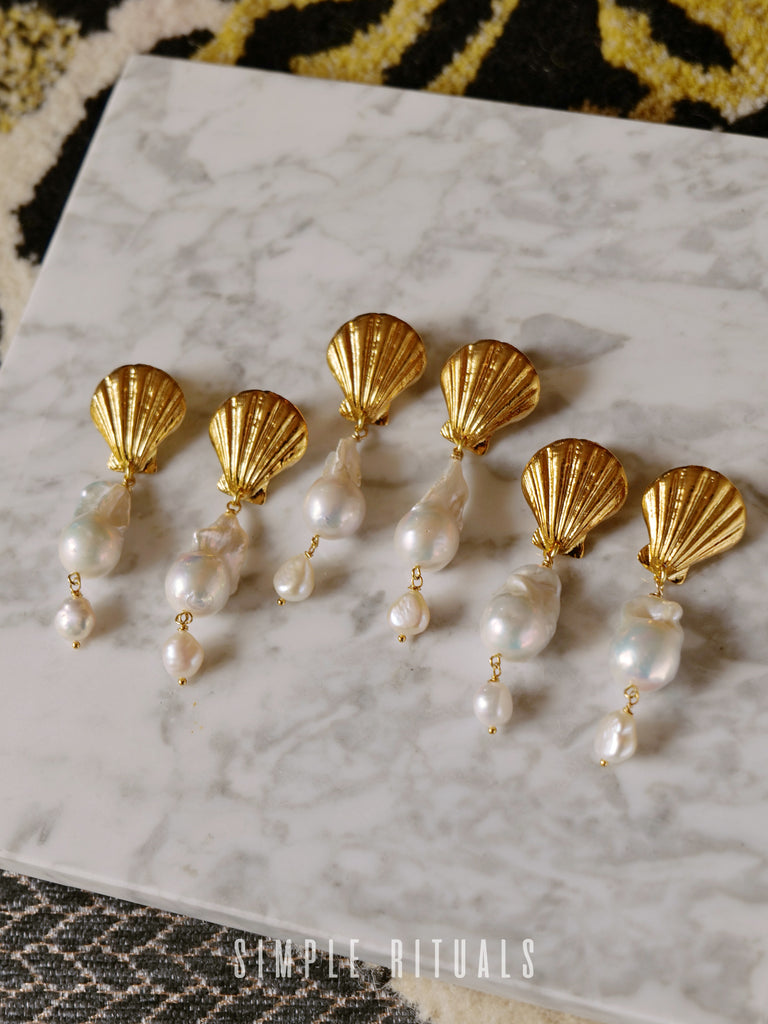 23FW [ Mermaid Earrings ] Classical aesthetic Seashell baroque pearl earrings