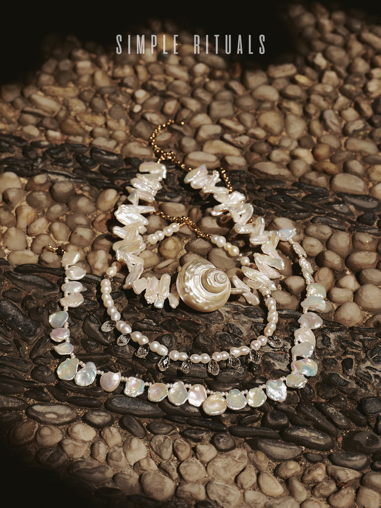 23FW [ Morning Dew ] Crystal and Natural Pearls necklace