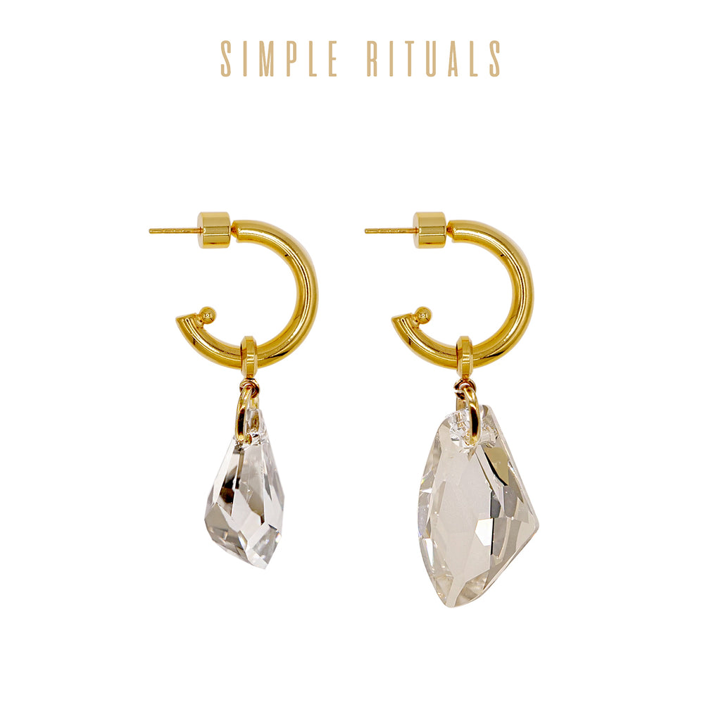 23FW [ Heart of Napoli ] sparkling rocks crystal earrings