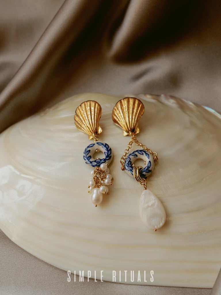 23FW [ Mermaid's Dance ] aesthetic Seashell handmade ceramic earrings