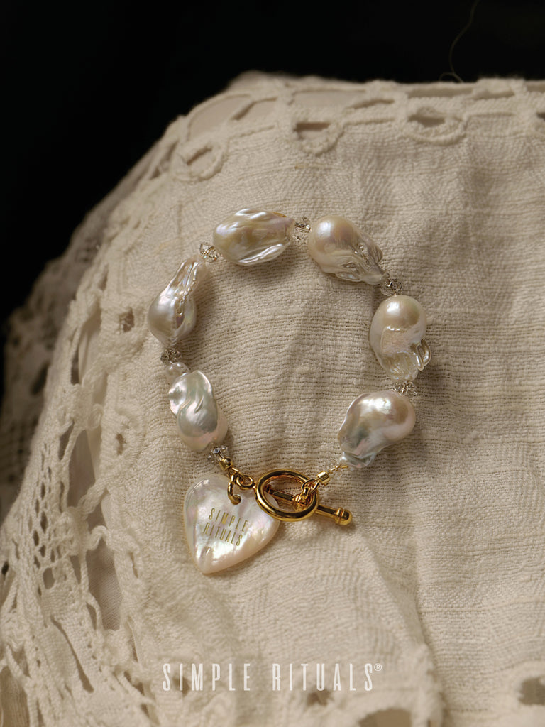 24SS [ Retro Palace ] baroque pearls & crystal bracelet