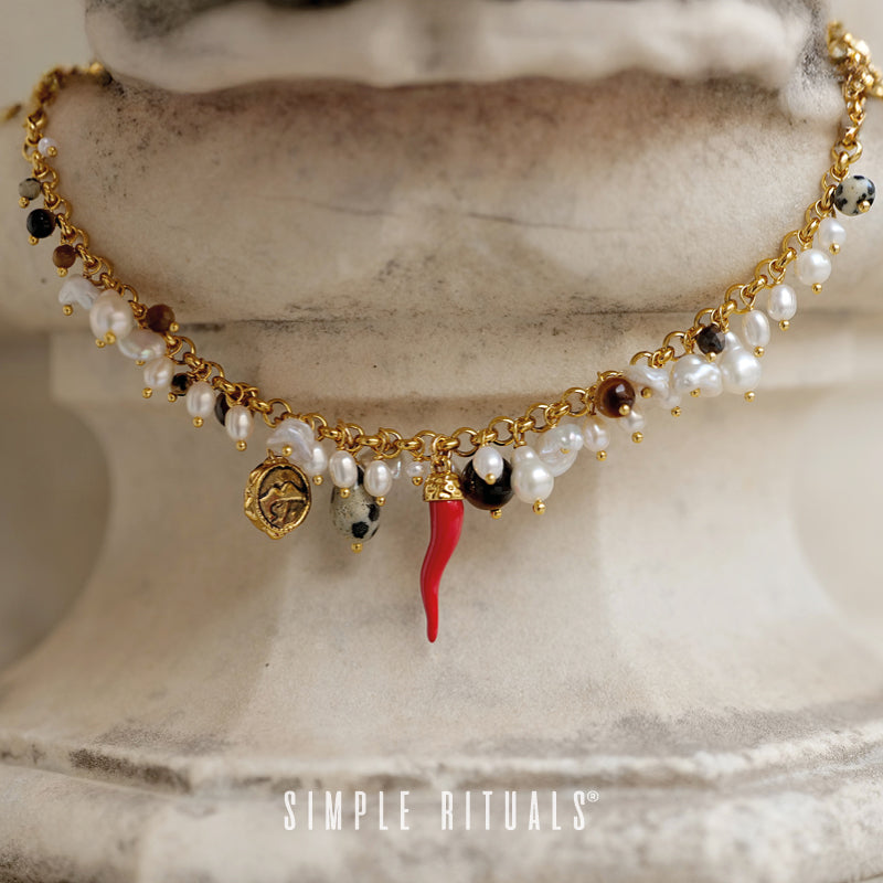 26SS New Roman Holiday Red Pepper Vintage Pearl Necklace
