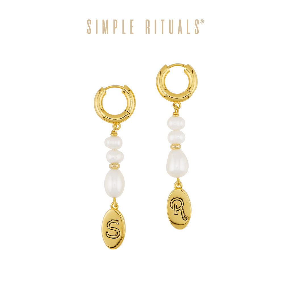 25SS Your favorite Latin alphabet earrings