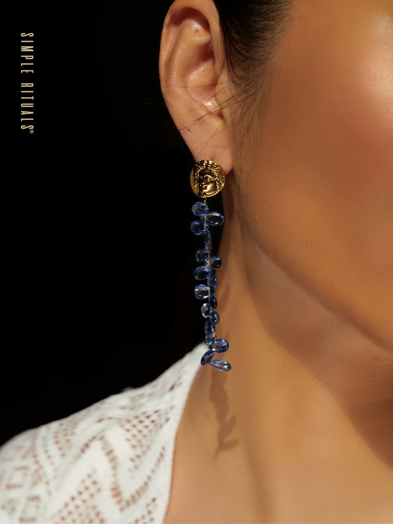 [Ramo di Elaia] Natural Kyanite gemstone Goddess earrings
