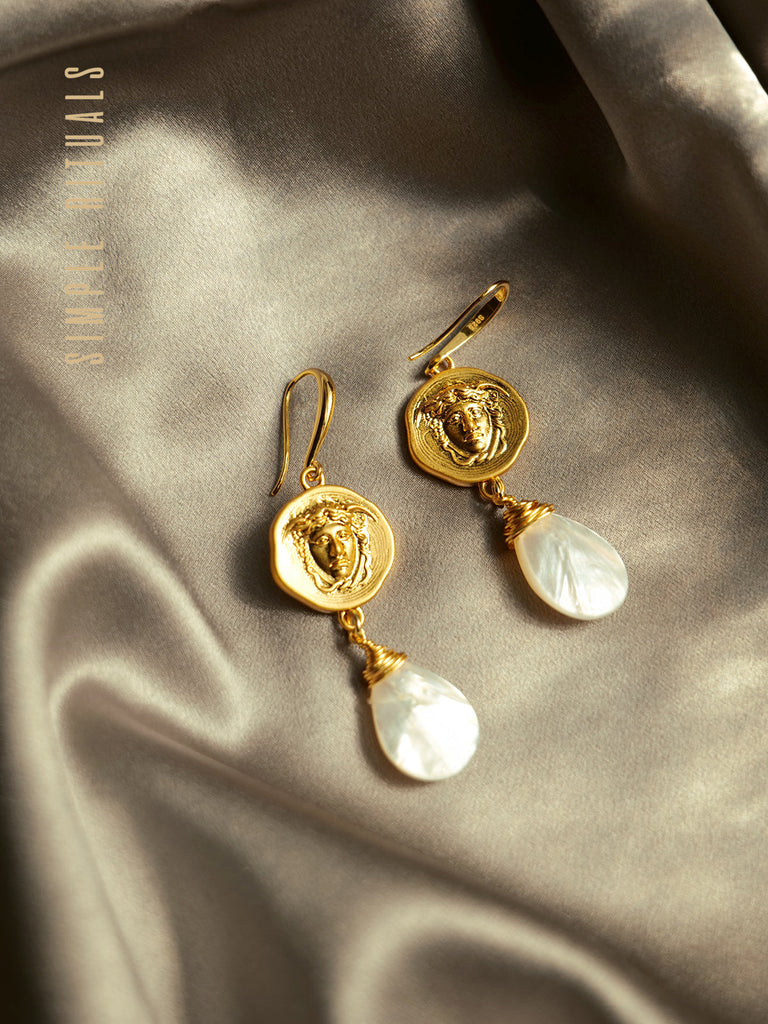 23FW [Medusa collection] mystery romance medusa baroque pearl earrings