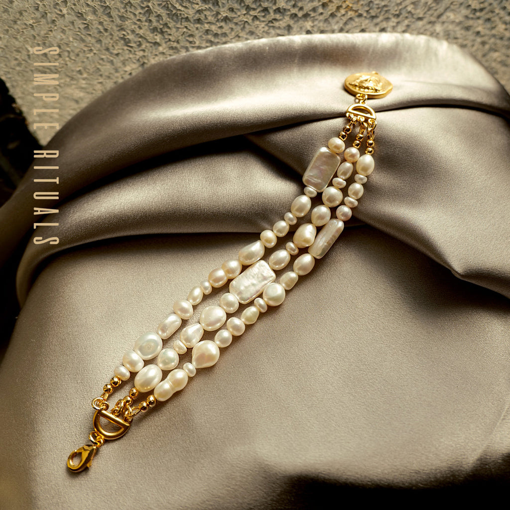 23FW [Medusa collection] mystery romance medusa baroque pearl Bracelet